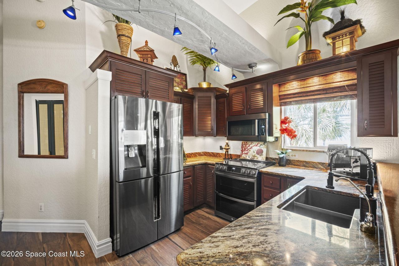 601 Monroe Avenue , Cape Canaveral, FL 32920 Photo