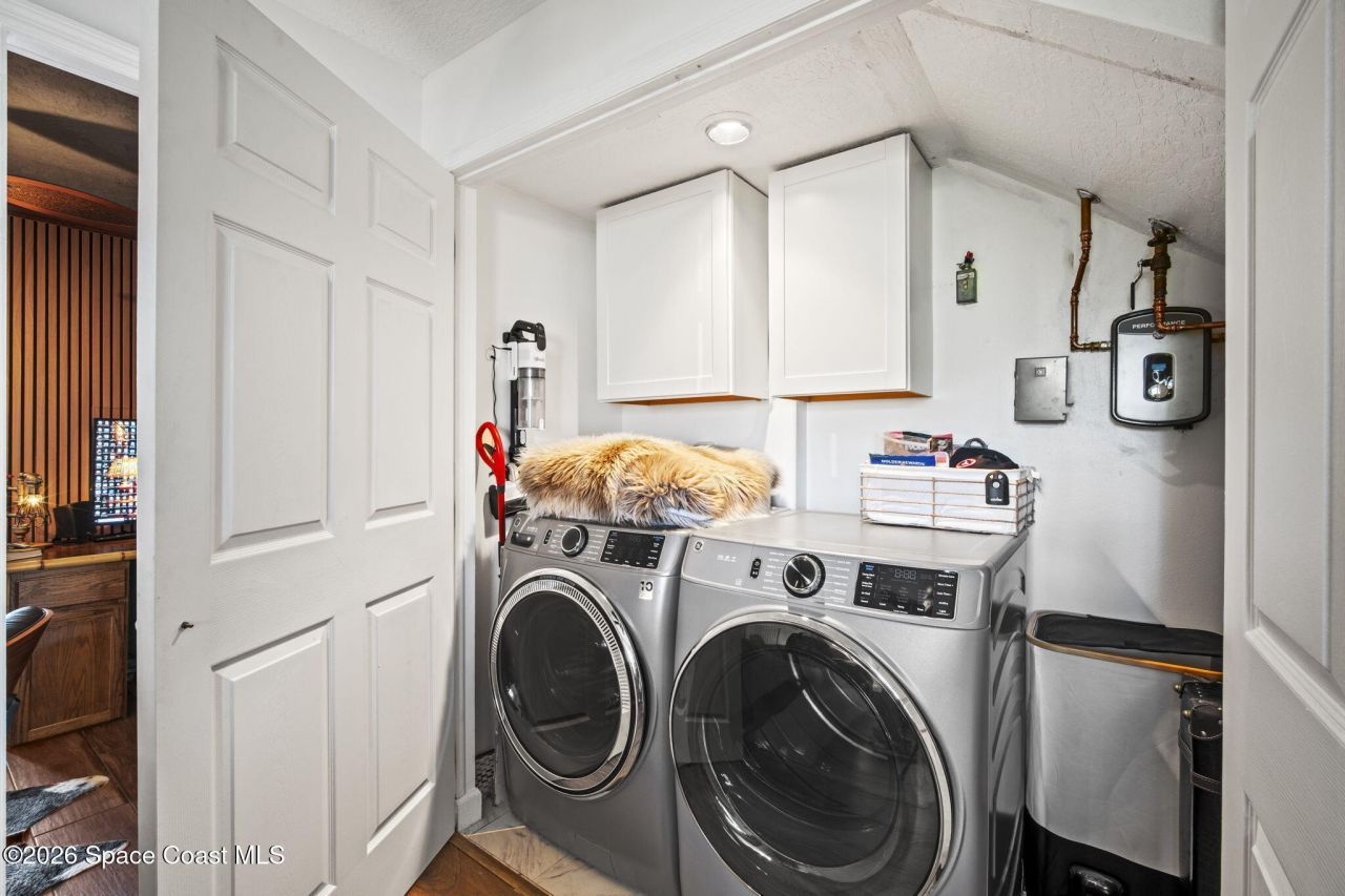 601 Monroe Avenue , Cape Canaveral, FL 32920 Photo