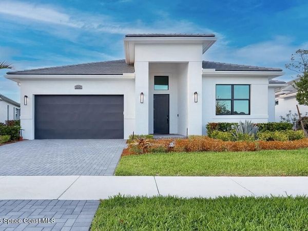 2293 SE Canopy Cove Lane, Port St. Lucie, FL 34984