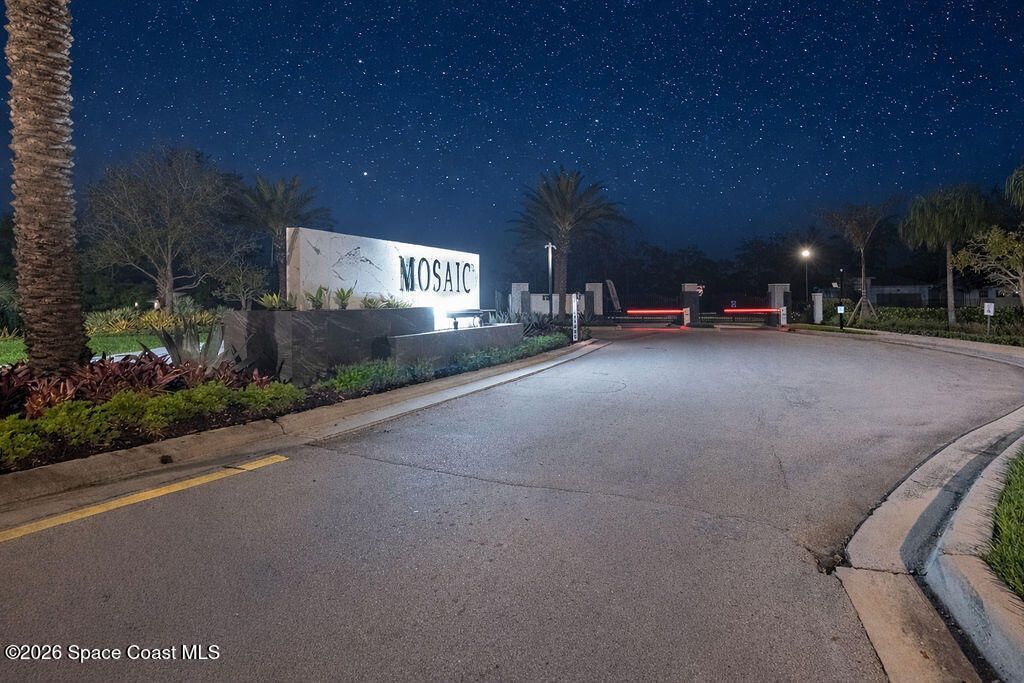 2293 SE Canopy Cove Lane, Port Saint Lucie, FL 34984 Photo