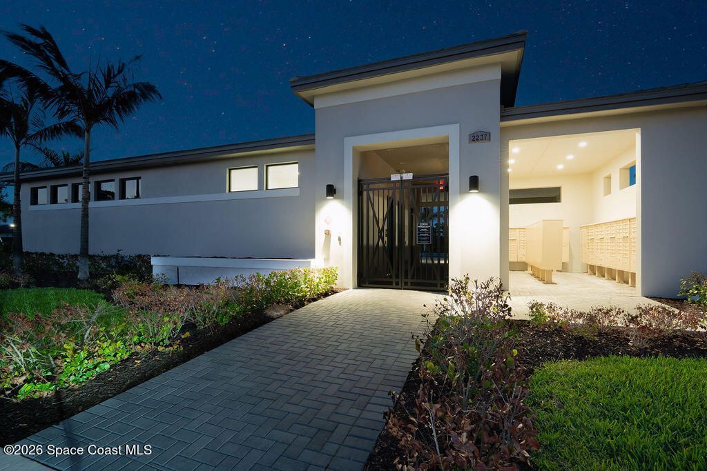 2293 SE Canopy Cove Lane, Port Saint Lucie, FL 34984 Photo