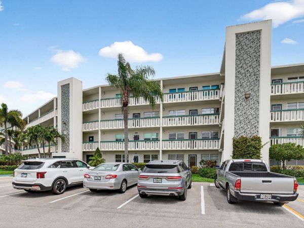 3084 Oakridge U, Deerfield Beach, FL 33442