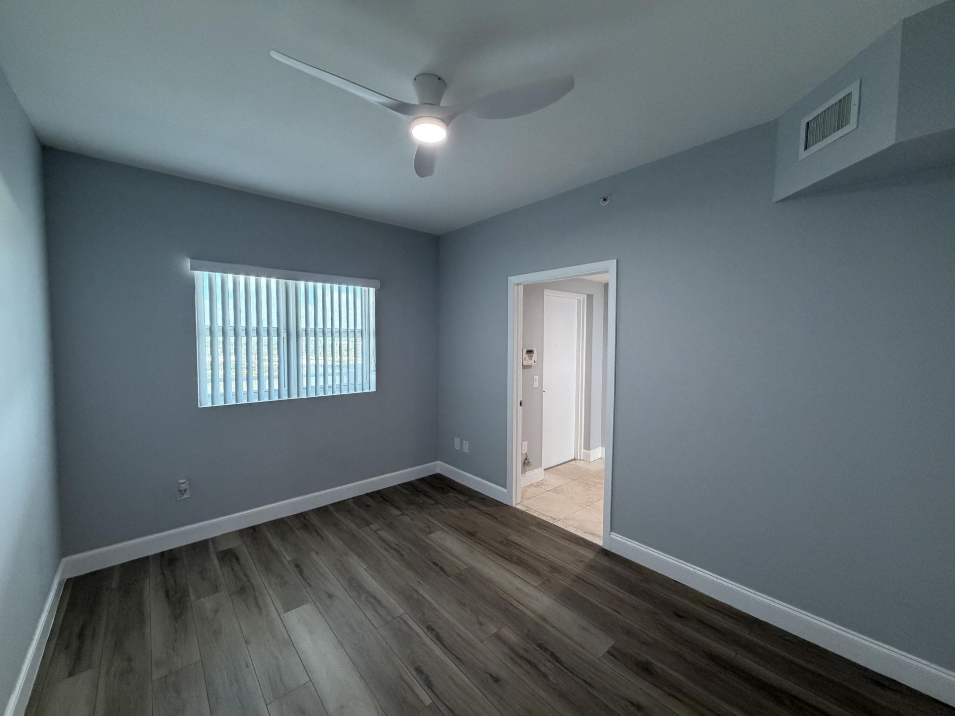 15051 Royal Oaks Lane, Unit 1603, North Miami, FL 33181 Photo