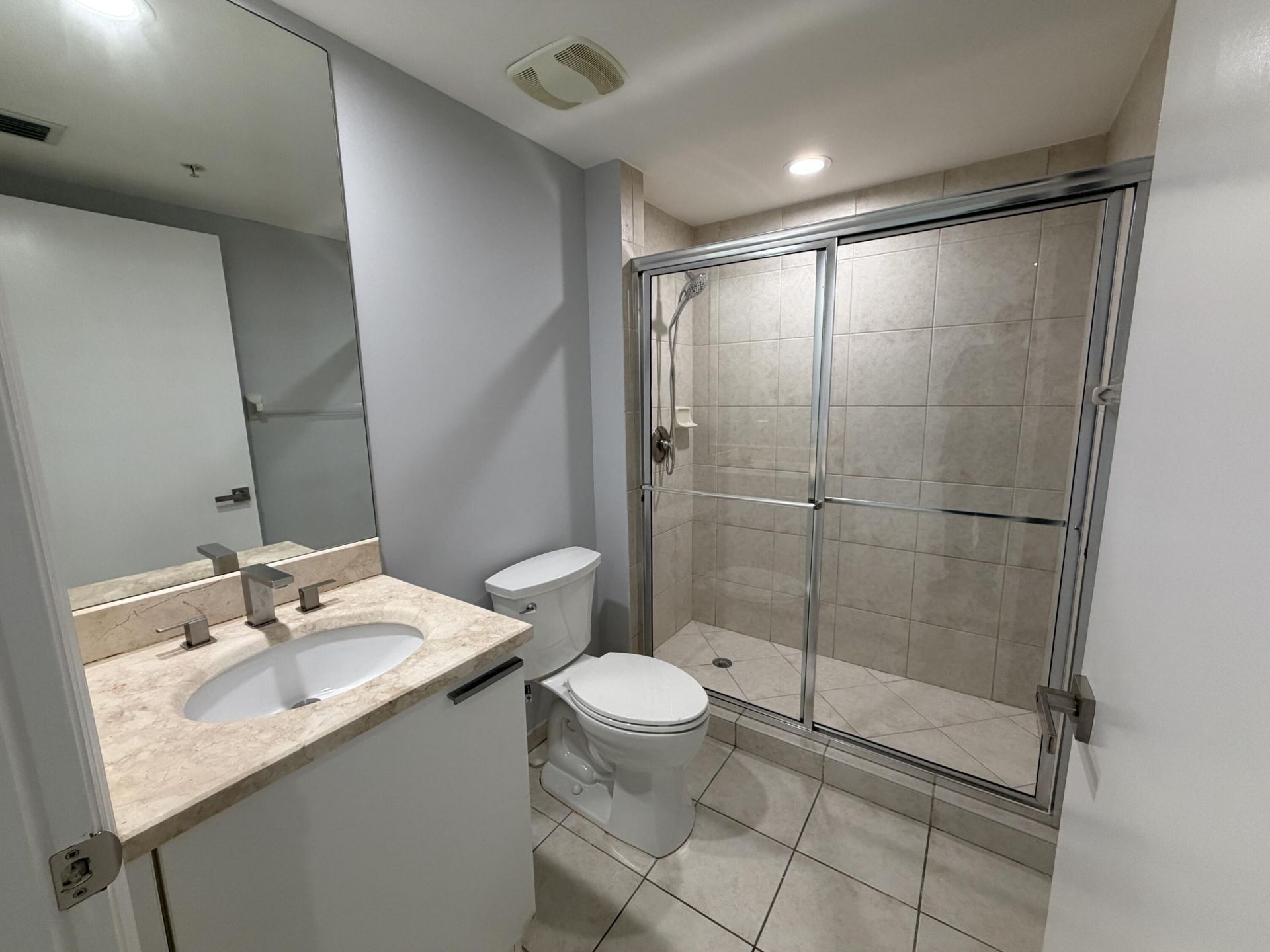 15051 Royal Oaks Lane, Unit 1603, North Miami, FL 33181 Photo