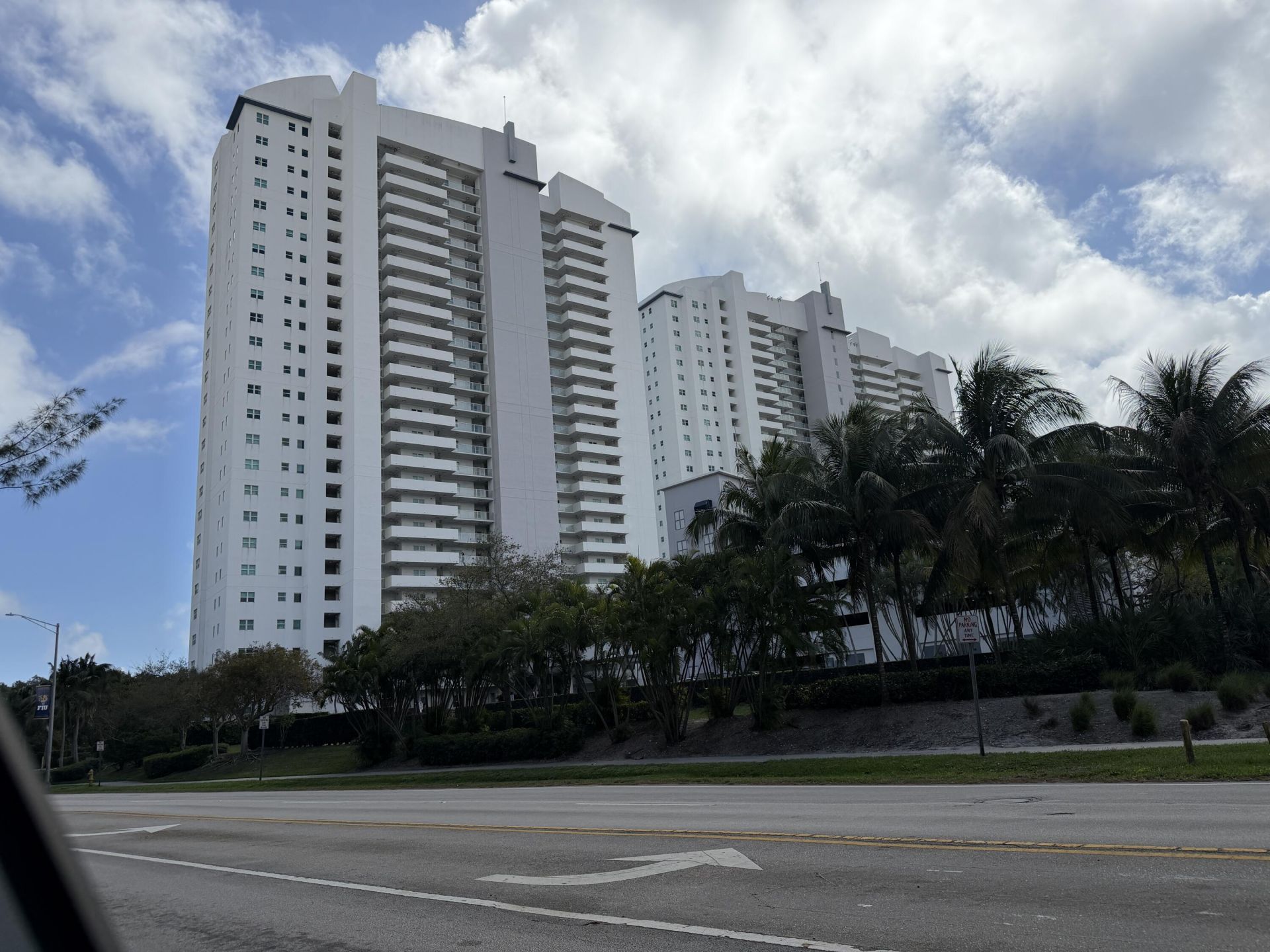 15051 Royal Oaks Lane, Unit 1603, North Miami, FL 33181 Photo