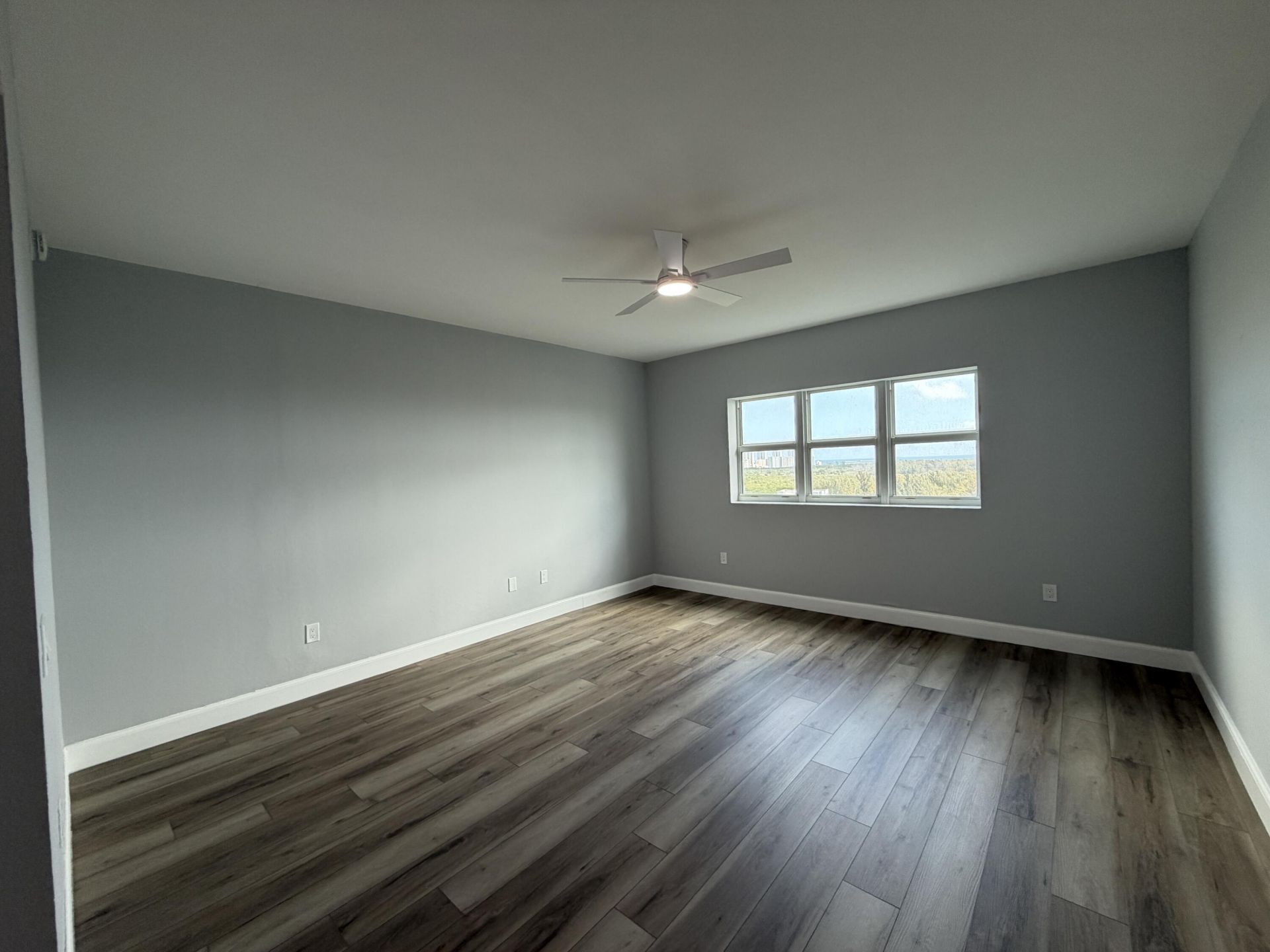 15051 Royal Oaks Lane, Unit 1603, North Miami, FL 33181 Photo