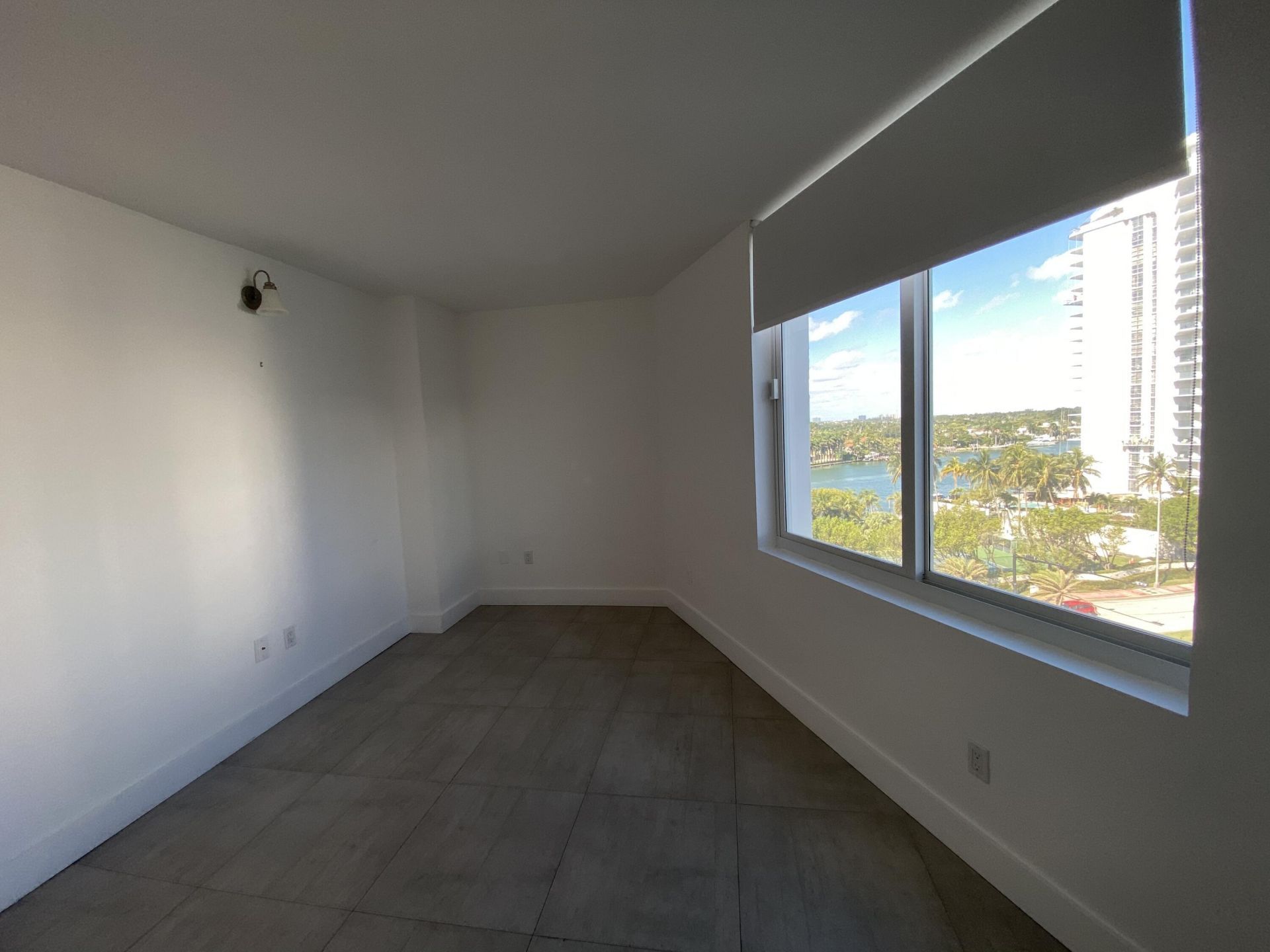 5401 Collins Avenue, Unit 620, Miami Beach, FL 33140 Photo