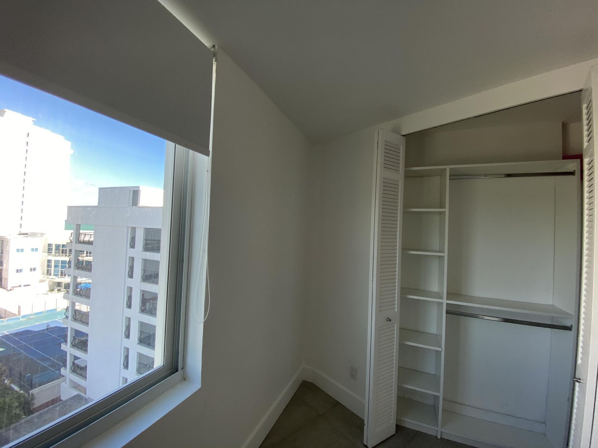 5401 Collins Avenue, Unit 620, Miami Beach, FL 33140 Photo