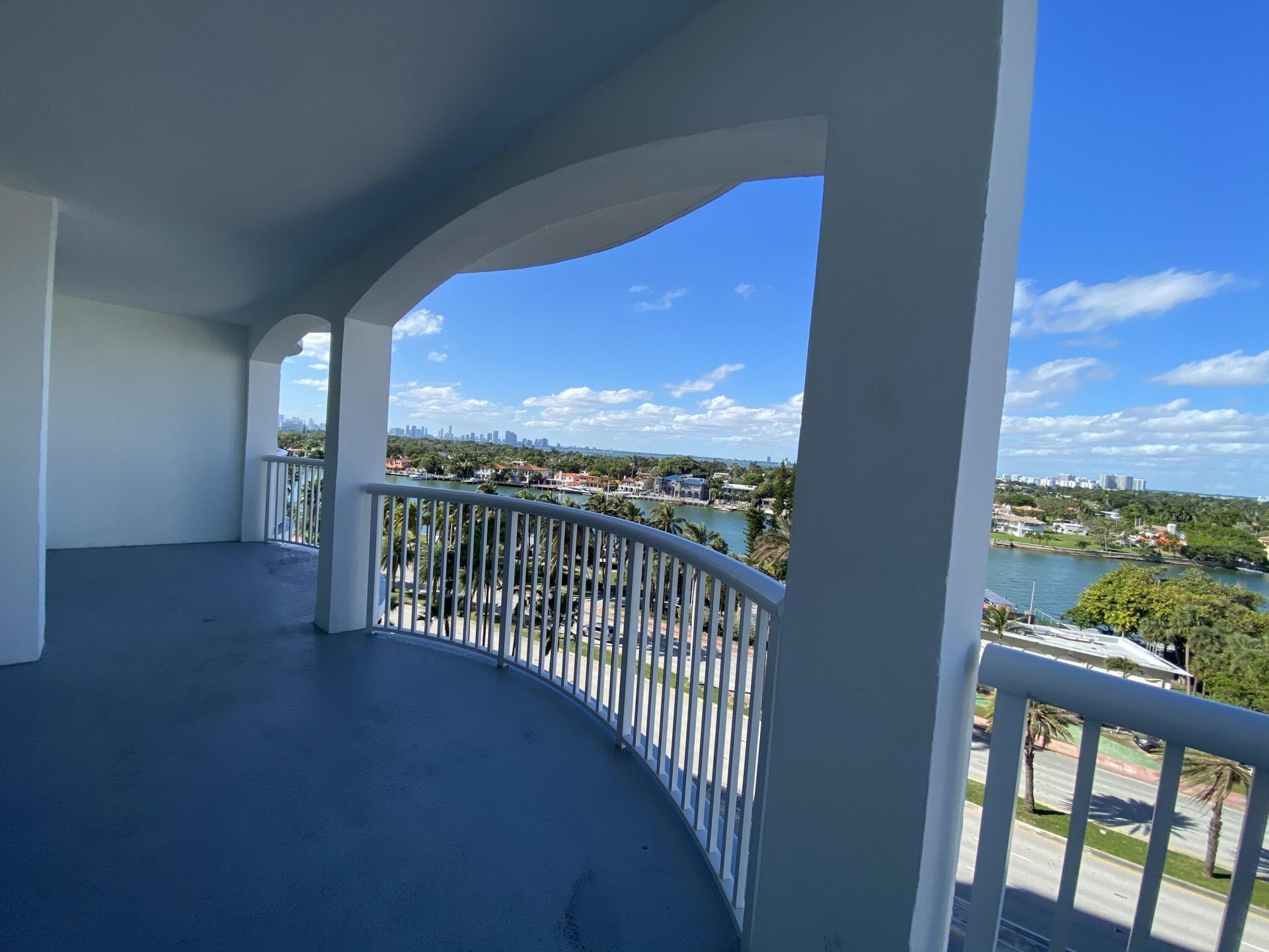 5401 Collins Avenue, Unit 620, Miami Beach, FL 33140 Photo