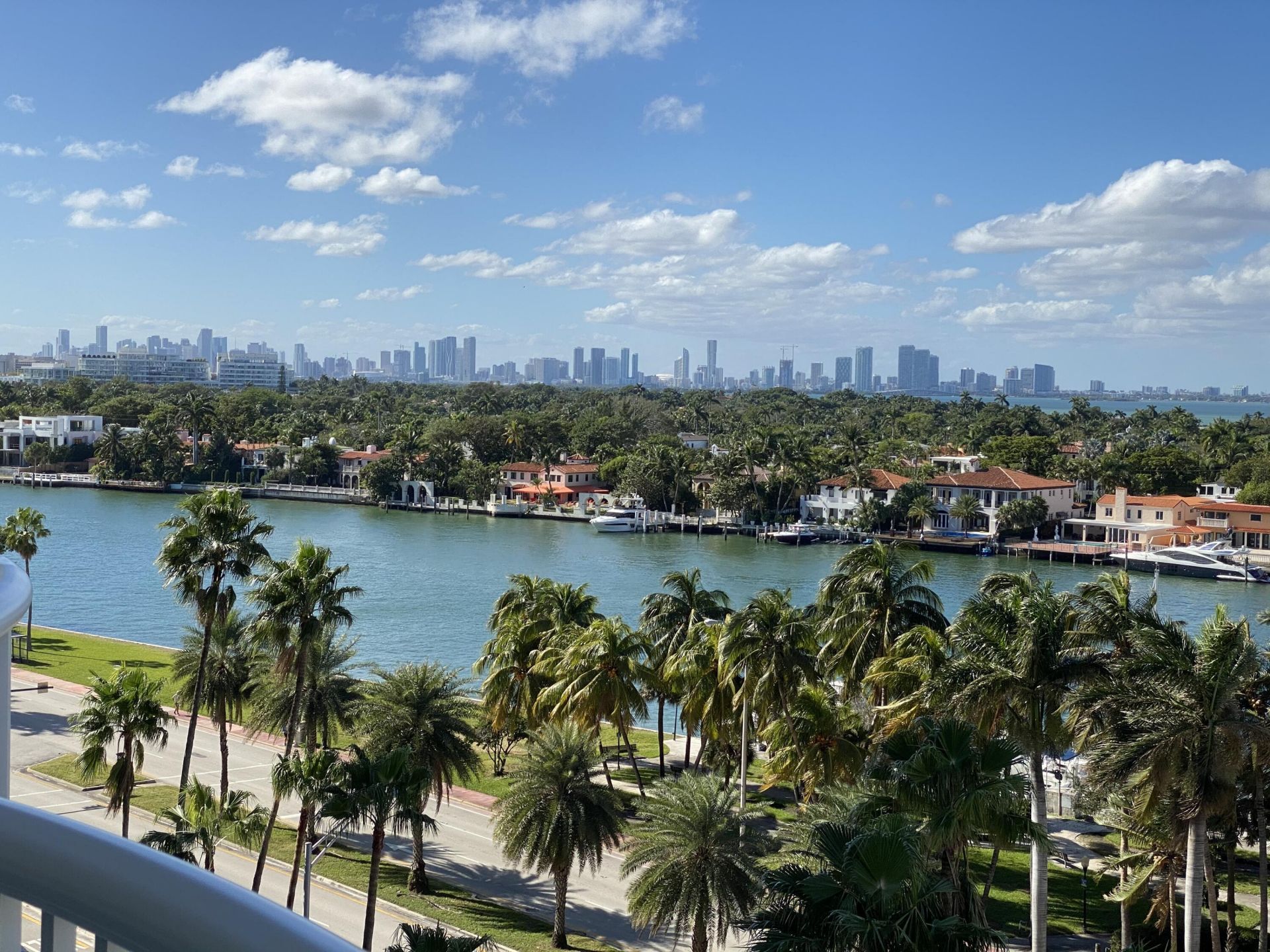 5401 Collins Avenue, Unit 620, Miami Beach, FL 33140 Photo