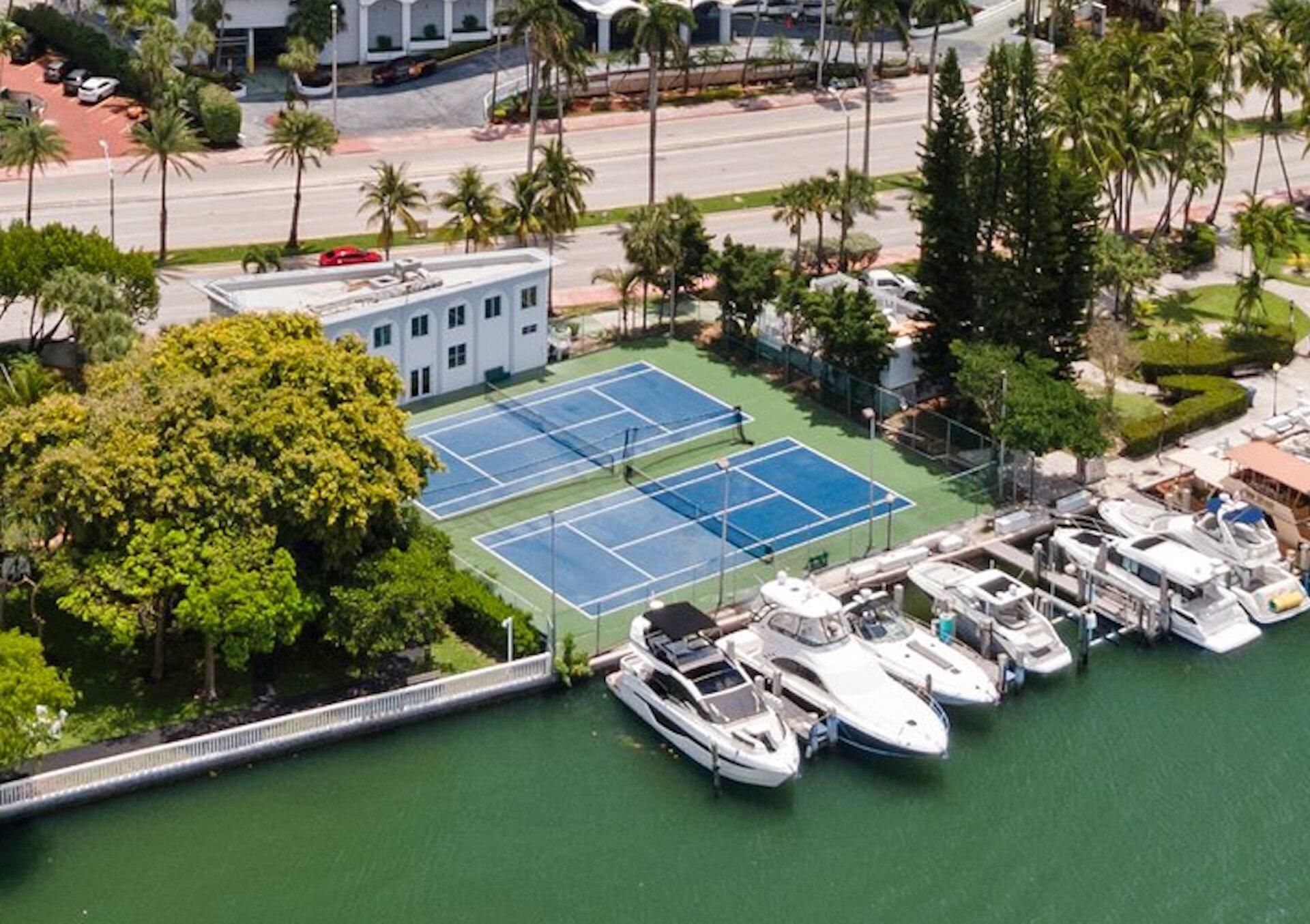 5401 Collins Avenue, Unit 620, Miami Beach, FL 33140 Photo