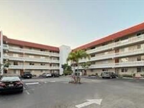 3581 Inverrary Drive, Unit 103, Lauderhill, FL 33319