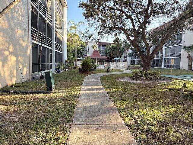 3581 Inverrary Drive, Unit 103, Lauderhill, FL 33319 Photo