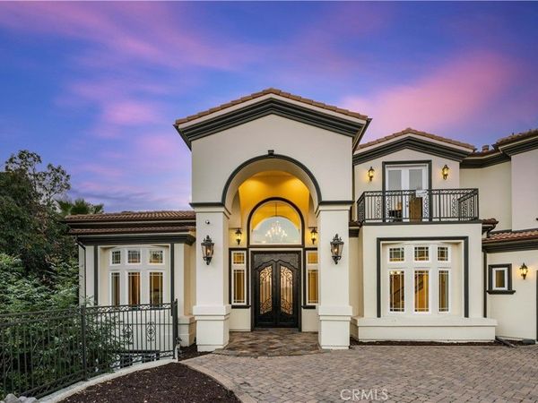 805 West Road, La Habra Heights, CA 90631