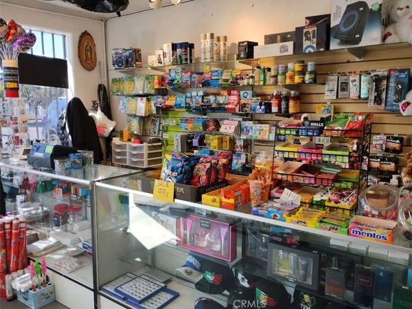 2613 E Carson, Carson, CA 90810