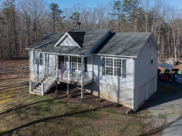 120 OAK FOREST LN, Louisa, VA 23093