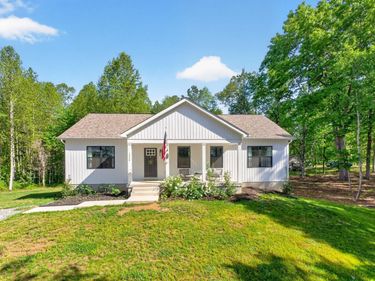 1229 PEACH GROVE RD, Louisa, VA 23093