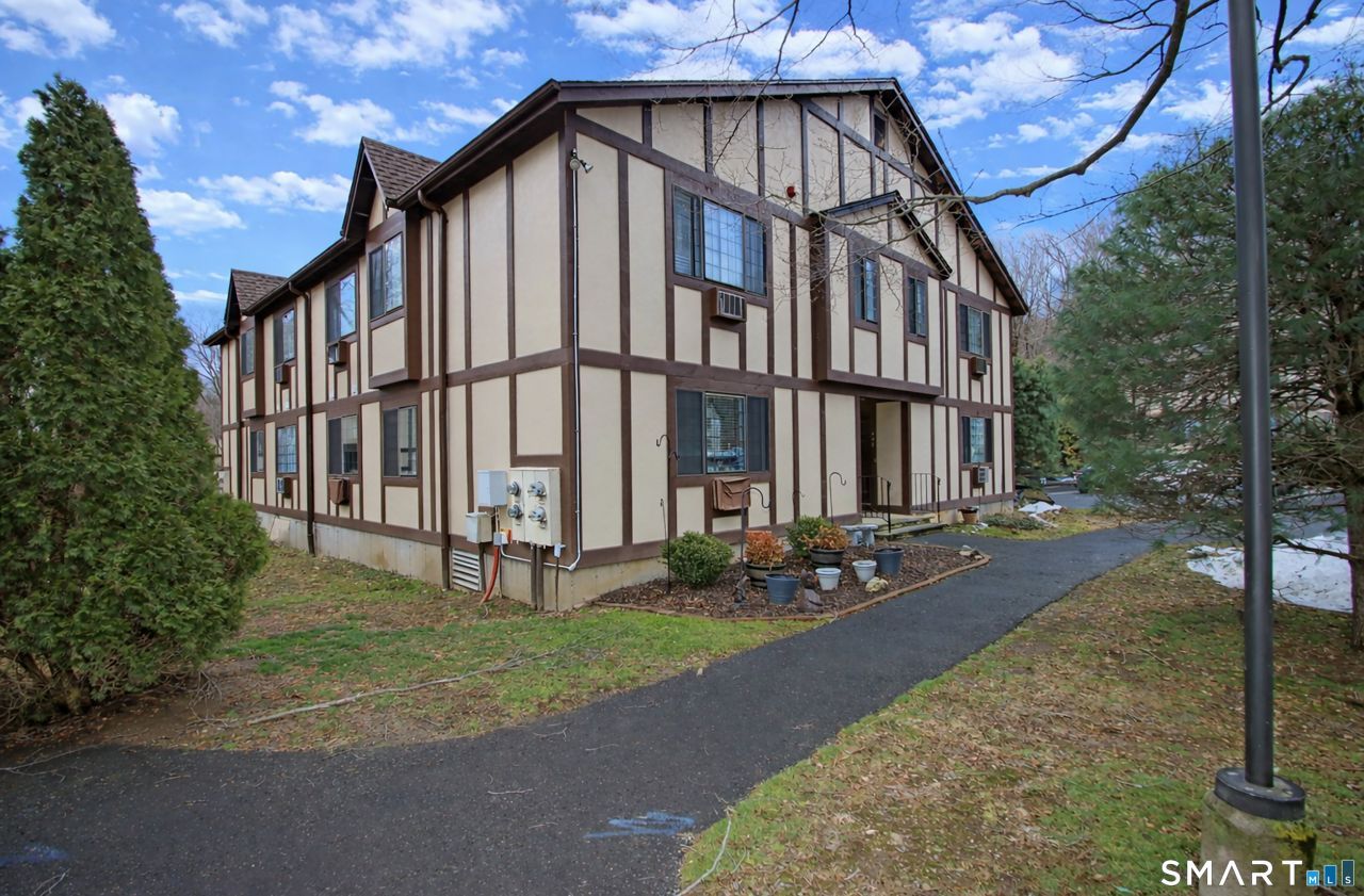 448 Swanson, Unit 448, Milford, CT 06461 Main Photo