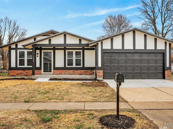 15550 Fox Plains Drive , Unincorporated, MO 63034