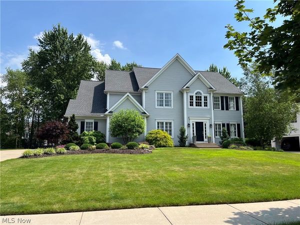 20 Stratford Road, Hudson, OH 44236