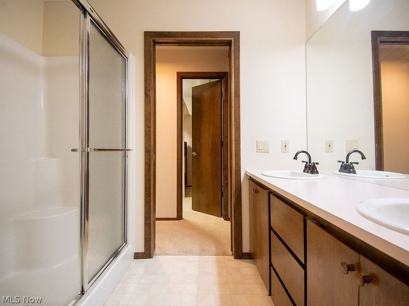 12869 Olympus Way, Strongsville, OH 44149 Photo 21