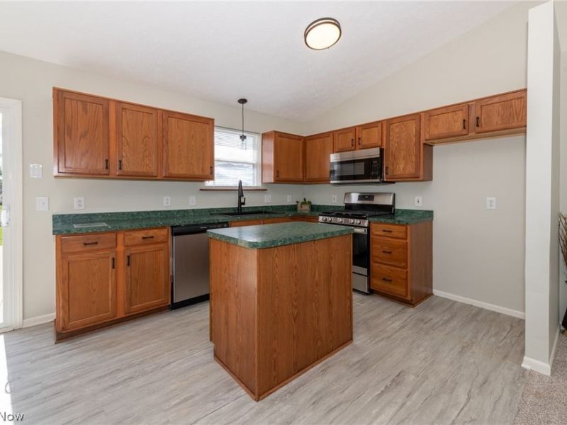 291 Westgrove Court, Medina, OH 44256 Photo 8