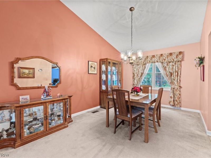 16225 N Laguardia Pkwy, Strongsville, OH 44136 Photo 3