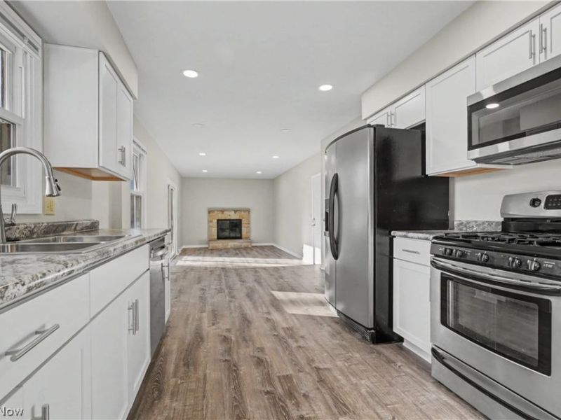 3833 Silverwood Drive, Stow, OH 44224 Photo 4