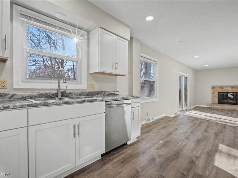 3833 Silverwood Drive, Stow, OH 44224 Photo 5