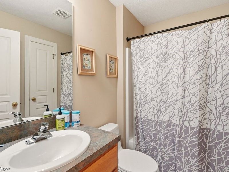 8466 Cliffview Circle, Macedonia, OH 44056 Photo 18