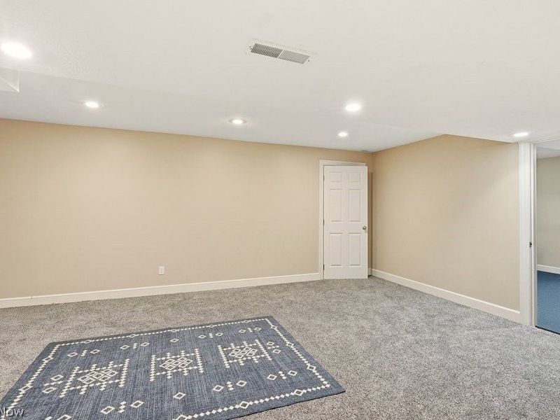 8466 Cliffview Circle, Macedonia, OH 44056 Photo 21