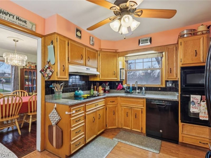 2579 Robindale Avenue, Akron, OH 44312 Photo 13