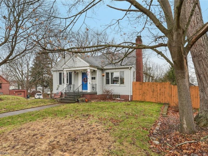 2579 Robindale Avenue, Akron, OH 44312 Photo 3