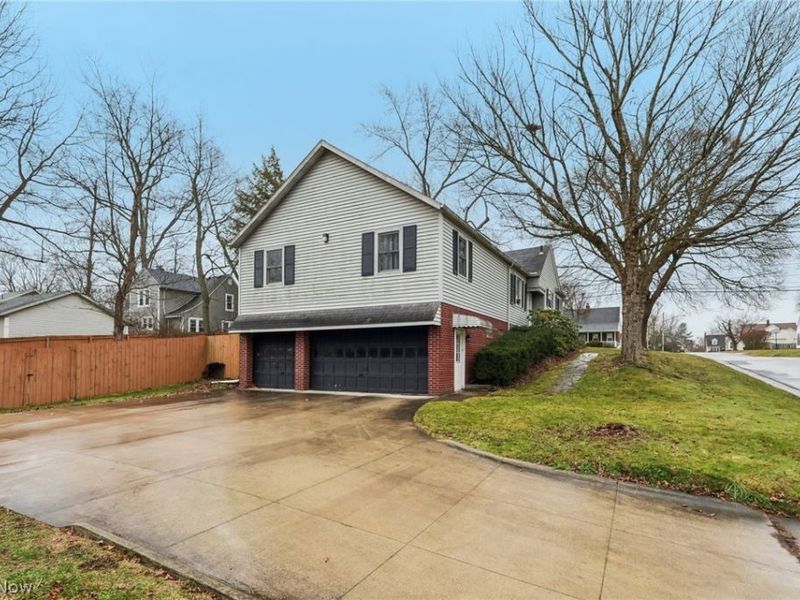 2579 Robindale Avenue, Akron, OH 44312 Photo 4