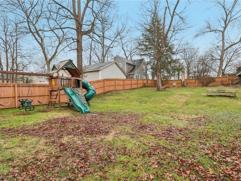 2579 Robindale Avenue, Akron, OH 44312 Photo 41