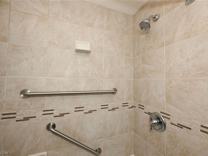 2554 6th Street, Cuyahoga Falls, OH 44221 Photo 19