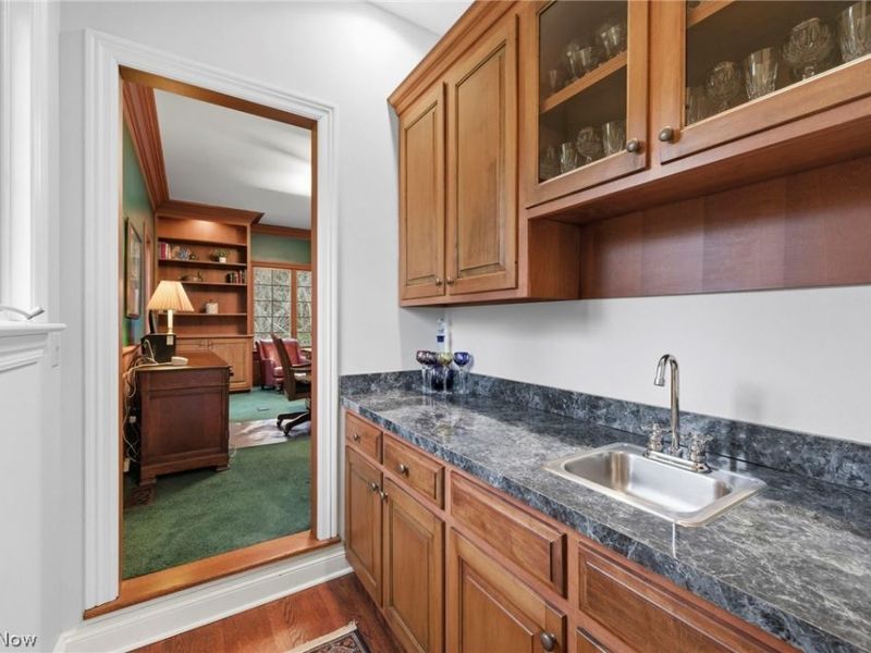 7614 Vinemont Court, Hudson, OH 44236 Photo 11