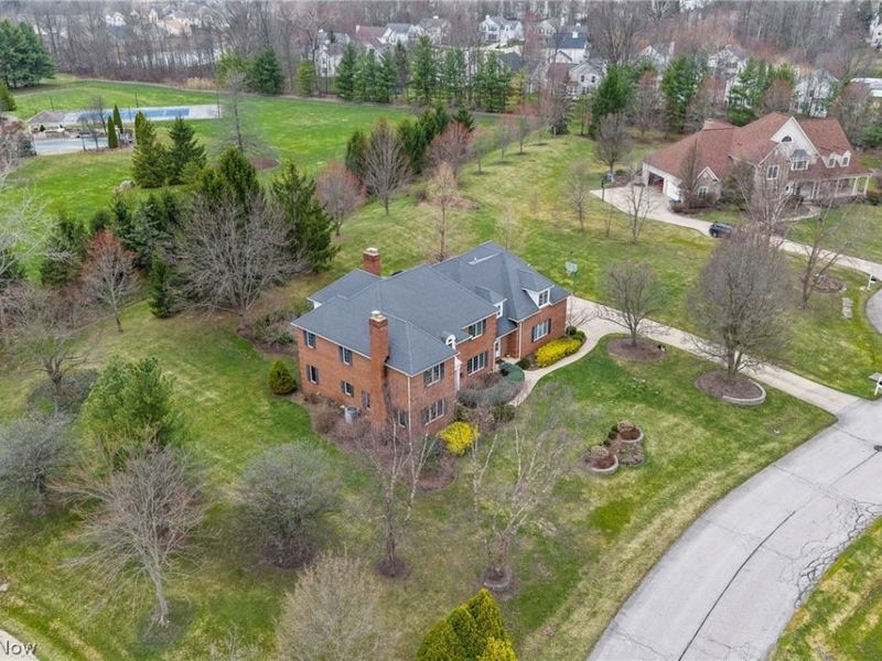 7614 Vinemont Court, Hudson, OH 44236 Photo 4