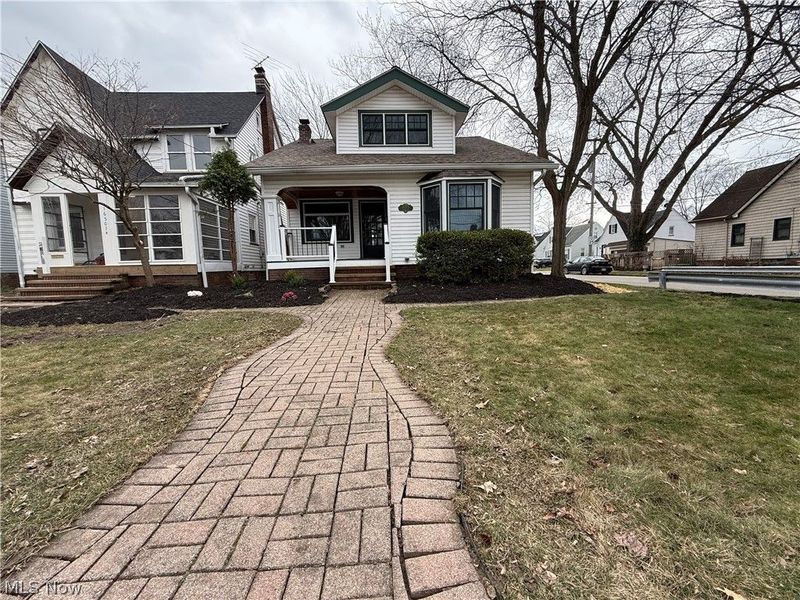 16505 Larchwood Avenue, Cleveland, OH 44135 Photo 1