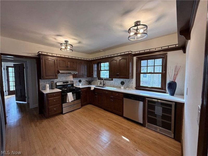 16505 Larchwood Avenue, Cleveland, OH 44135 Photo 7