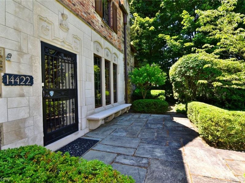 14422 Shaker Boulevard, Shaker Heights, OH 44120 Photo 2