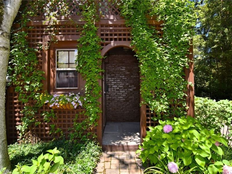 14422 Shaker Boulevard, Shaker Heights, OH 44120 Photo 36