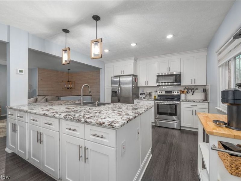 22900 Mastick Road, Fairview Park, OH 44126 Photo 15