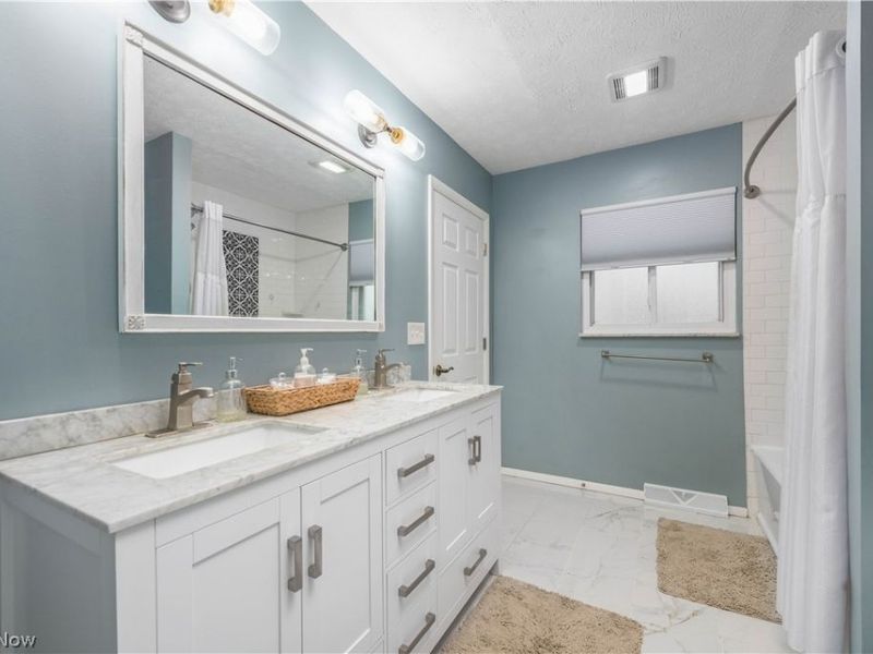 22900 Mastick Road, Fairview Park, OH 44126 Photo 18