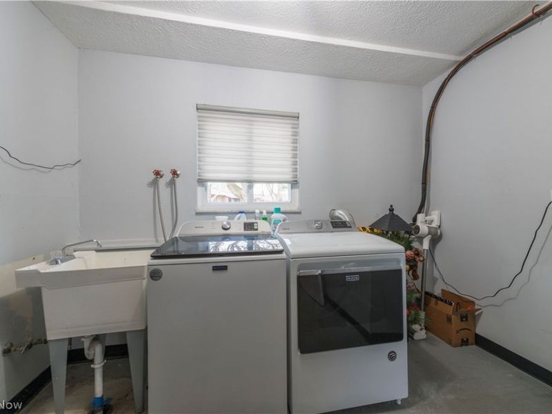 22900 Mastick Road, Fairview Park, OH 44126 Photo 41