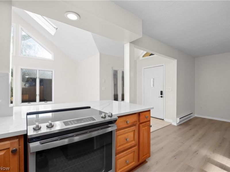 401 Columbia Road, Bay Village, OH 44140 Photo 12