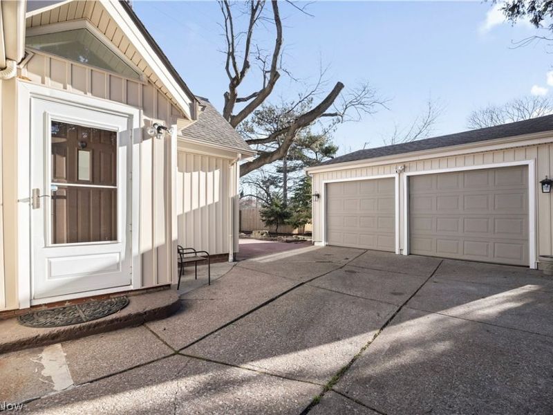 401 Columbia Road, Bay Village, OH 44140 Photo 33