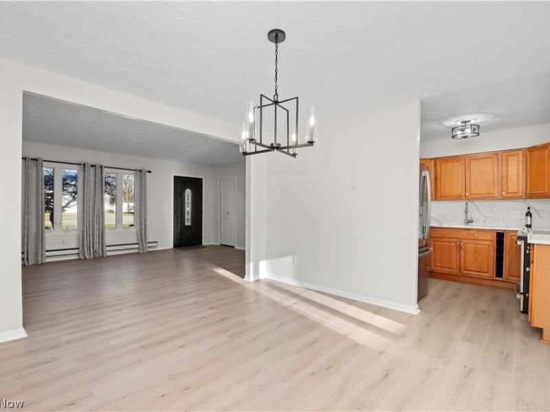 401 Columbia Road, Bay Village, OH 44140 Photo 8