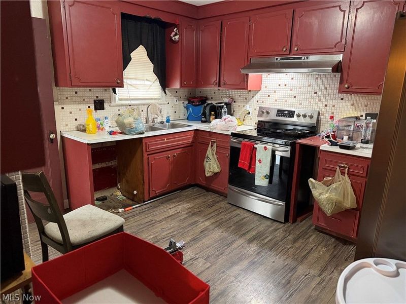 18033 Marcella Road, Cleveland, OH 44119 Photo 2