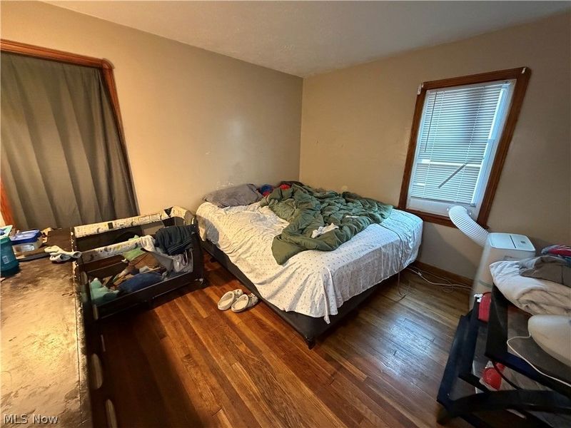 18033 Marcella Road, Cleveland, OH 44119 Photo 3